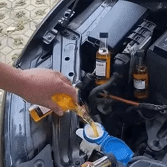 š„Ultimate Car Glass Cleaning Agent - Powerful Stain Remover