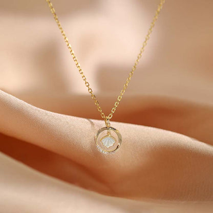 🌟Charming Zirconia Circle Scallop Necklace