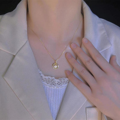 🌟Charming Zirconia Circle Scallop Necklace