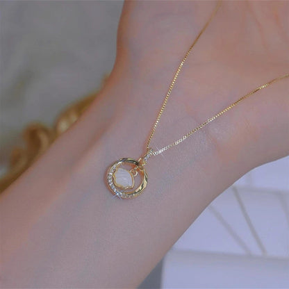 🌟Charming Zirconia Circle Scallop Necklace